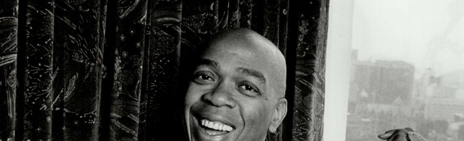 Article titled Geoffrey Holder
