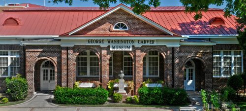 Article titled George Washington Carver Museum
